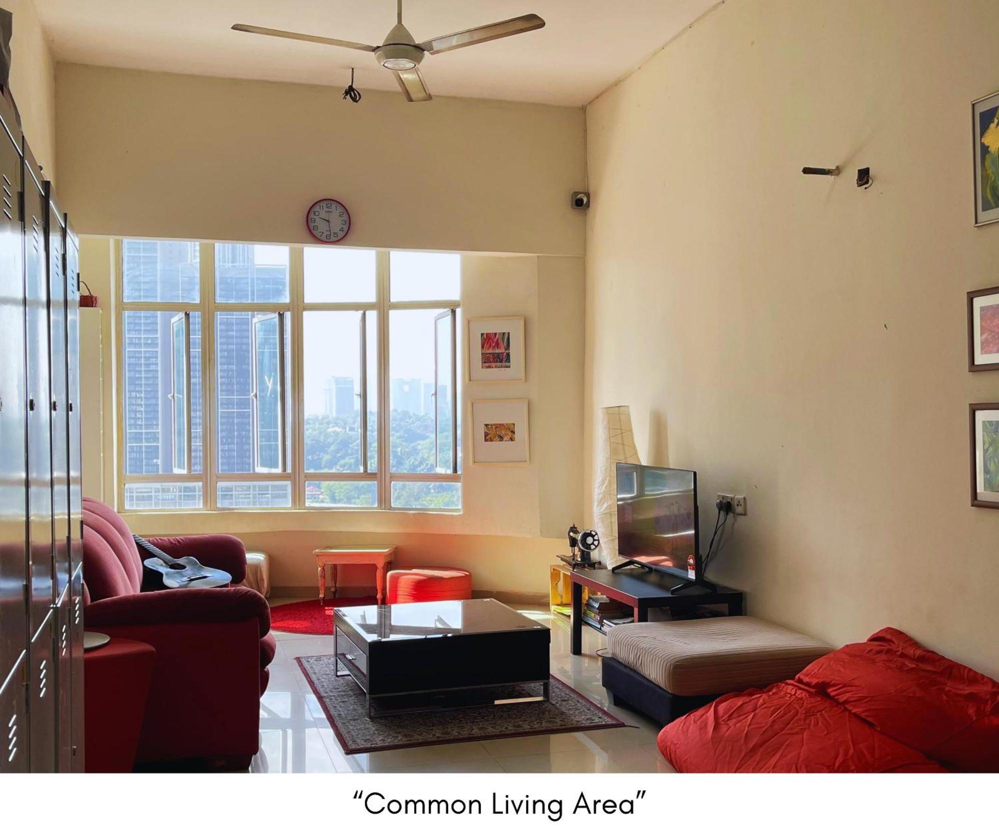 Monkey Mansion Hostel
